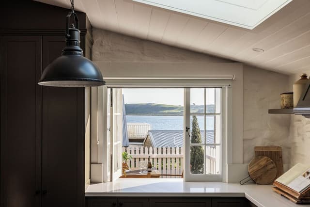 Luxury Apartment, 2 Bedrooms, Sea View, Courtyard Area
