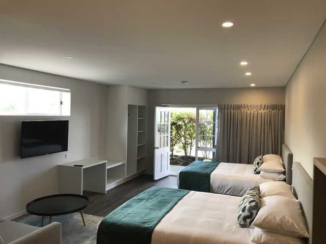 Family Room, Multiple Beds