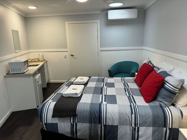 Queen Room