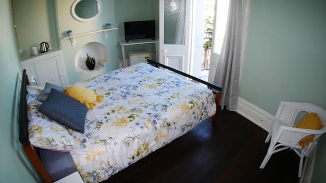 Queen Room with Shared Bathroom and Juliet Balcony