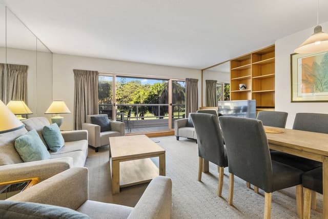 Three Bedroom Apartment with Spa