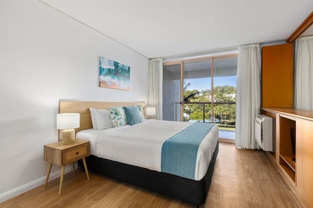 Two Bedroom Apartment with Spa