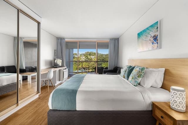 Two Bedroom Apartment with Spa