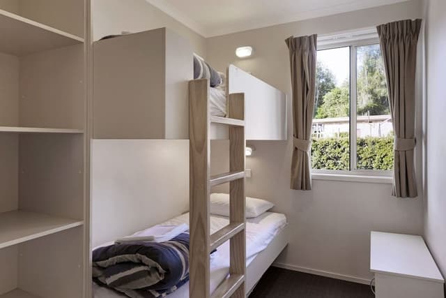 Deluxe 3 Bedroom Cabin