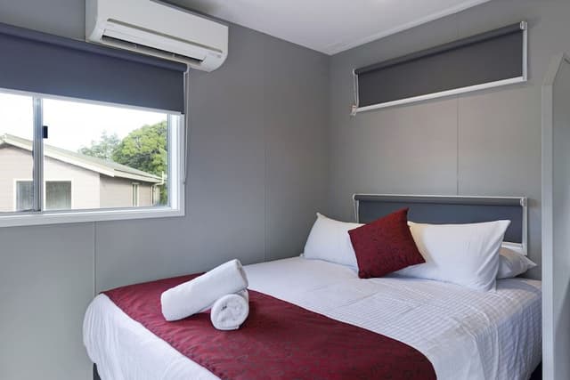 Economy Studio Cabin