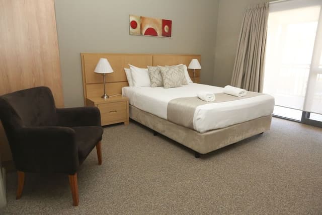 One Bedroom Apartment