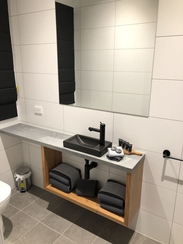 Deluxe Apartment, 1 King Bed, City View (Adults Only)