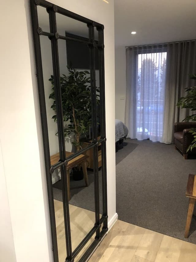 Deluxe Studio, 1 King Bed, City View (Adults Only)