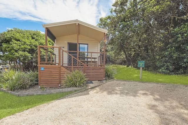 Standard Cabin - Sleeps 6