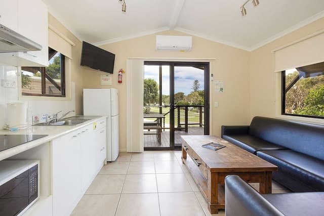 Standard Cabin - Sleeps 6