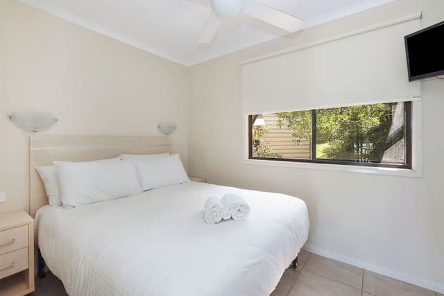 Standard Cabin - Sleeps 6