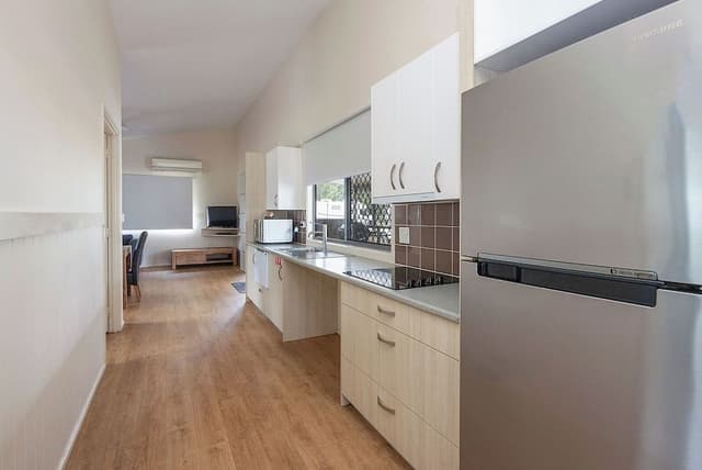 Deluxe Cabin - Sleeps 5 - Accessible
