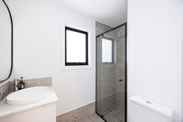 Standard Cabin - Sleeps 4 - Dog Friendly