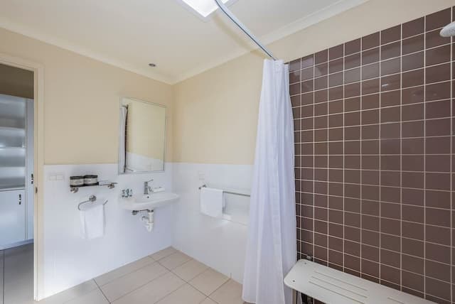 Deluxe Cabin - Sleeps 5 - Accessible - Dog Friendly