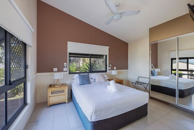 Deluxe Cabin - Sleeps 5 - Accessible - Dog Friendly