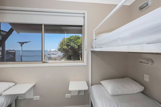 Deluxe Cabin - Sleeps 5 - Dog Friendly