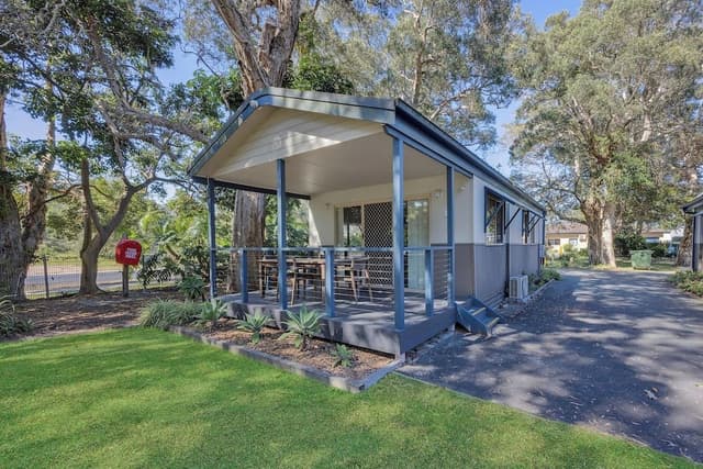 Deluxe Cabin - Sleeps 4