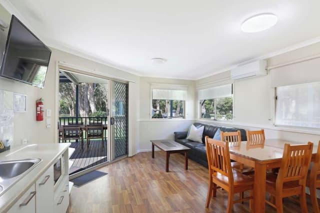 Deluxe Cabin - Sleeps 5