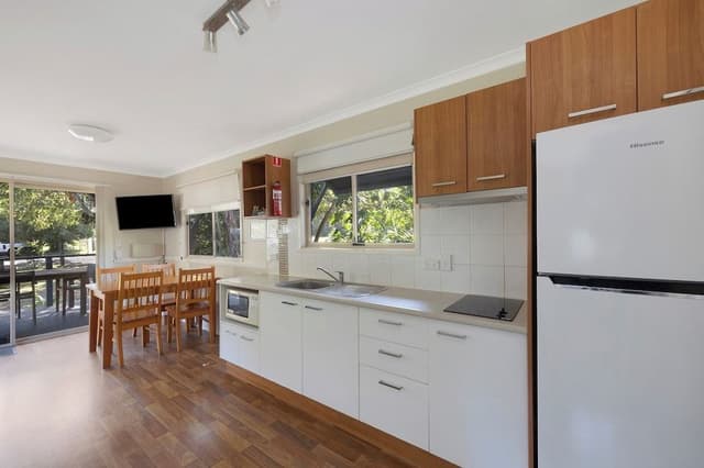 Deluxe Cabin - Sleeps 4