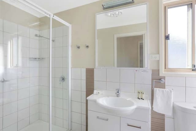 Deluxe Cabin - Sleeps 5