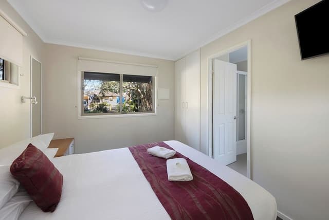 Deluxe Cabin - Sleeps 4