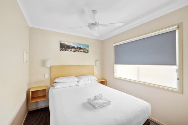 Superior Villa - Sleeps 4 - Dog Friendly