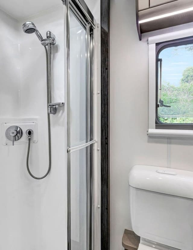Jayco Van - Sleeps 5