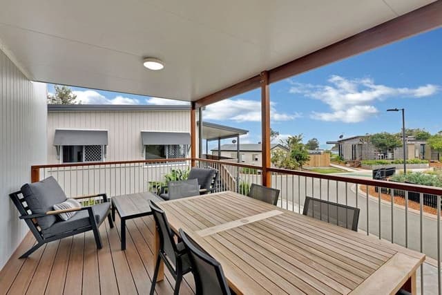 Superior Cabin - Sleeps 5