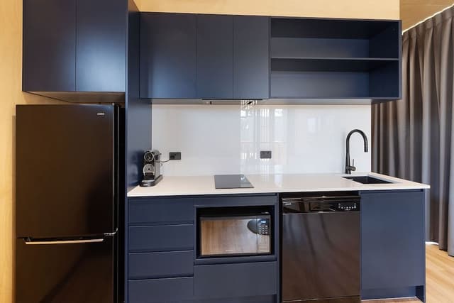 Superior Villa - Sleeps 4 - Dog Friendly