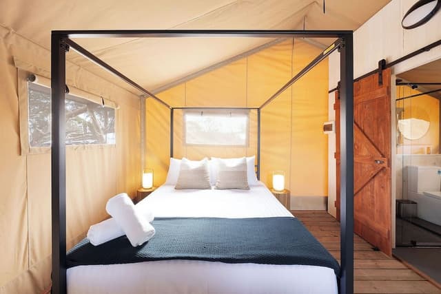 Superior Safari Tent - Sleeps 4