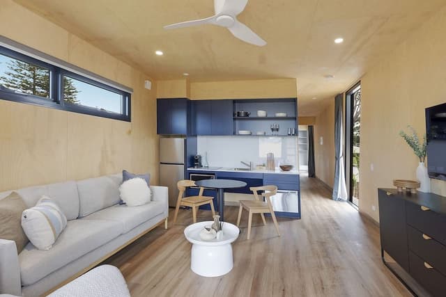Superior Villa - Sleeps 6 - Accessible