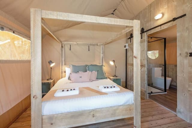 Superior Safari Tent - Sleeps 4