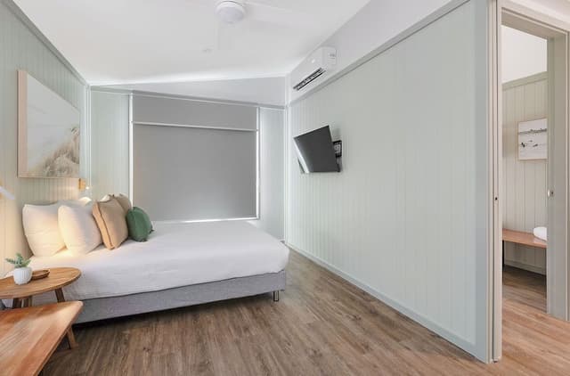 Superior Villa - Sleeps 4 - Accessible