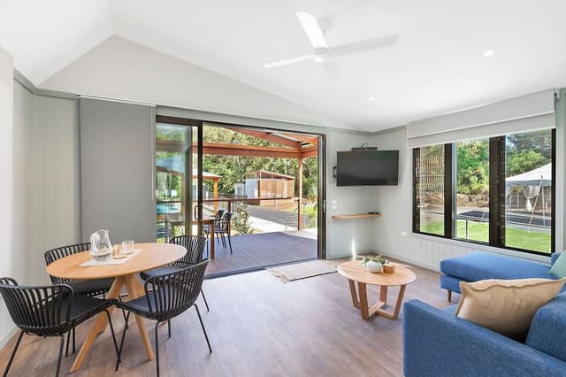 Superior Villa - Sleeps 4 - Accessible