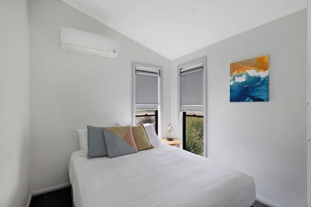 Deluxe Villa - Sleeps 6 - 3 Bedrooms