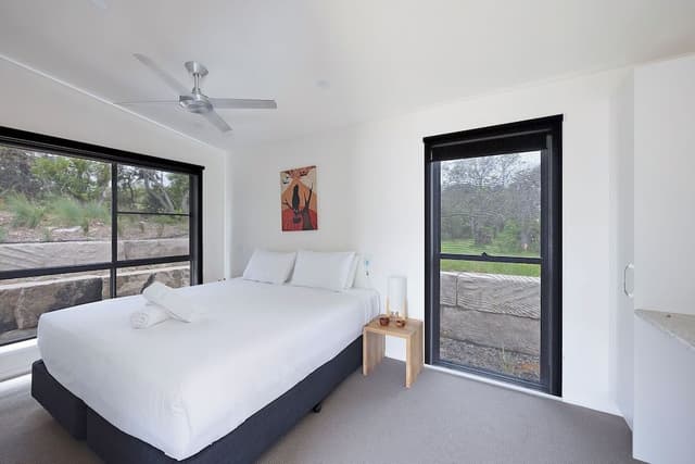 Premium Cabin - Sleeps 5 - Accessible