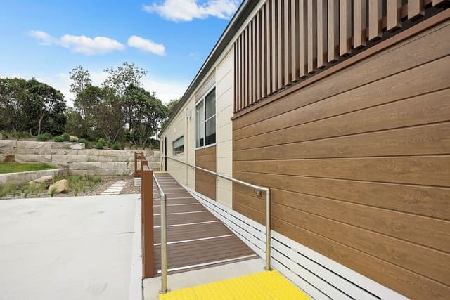 Premium Cabin - Sleeps 5 - Accessible