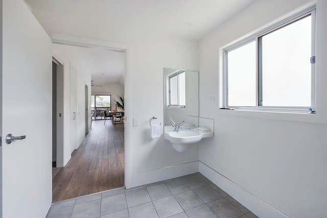 Premium Cabin - Sleeps 5 - Accessible