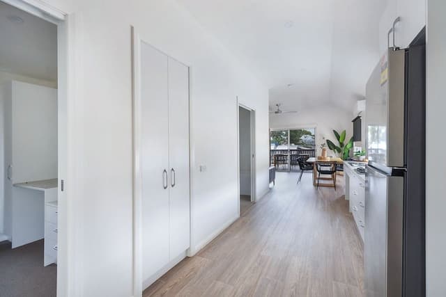 Premium Cabin - Sleeps 5 - Accessible