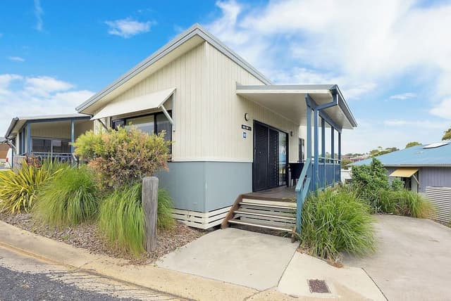 Superior Cabin - Sleeps 2