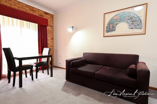 Standard Queen Room