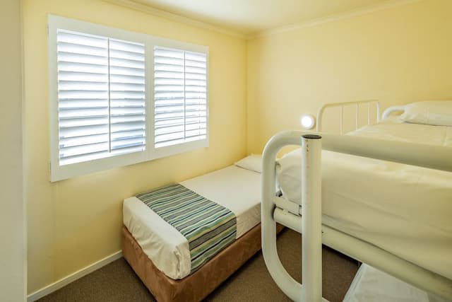 Watefront Deluxe Spa Cabin