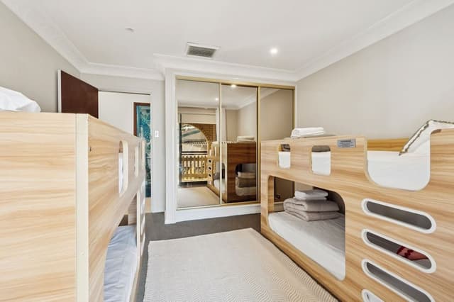 Comfort Apartment, 3 Bedrooms, Partial Ocean View