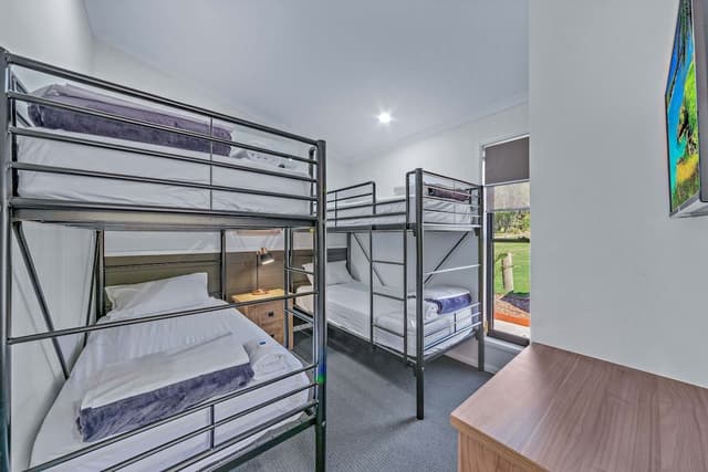 Deluxe 2 Bedroom Cabin