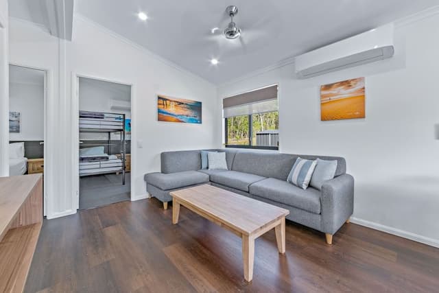 Deluxe 2 Bedroom Cabin