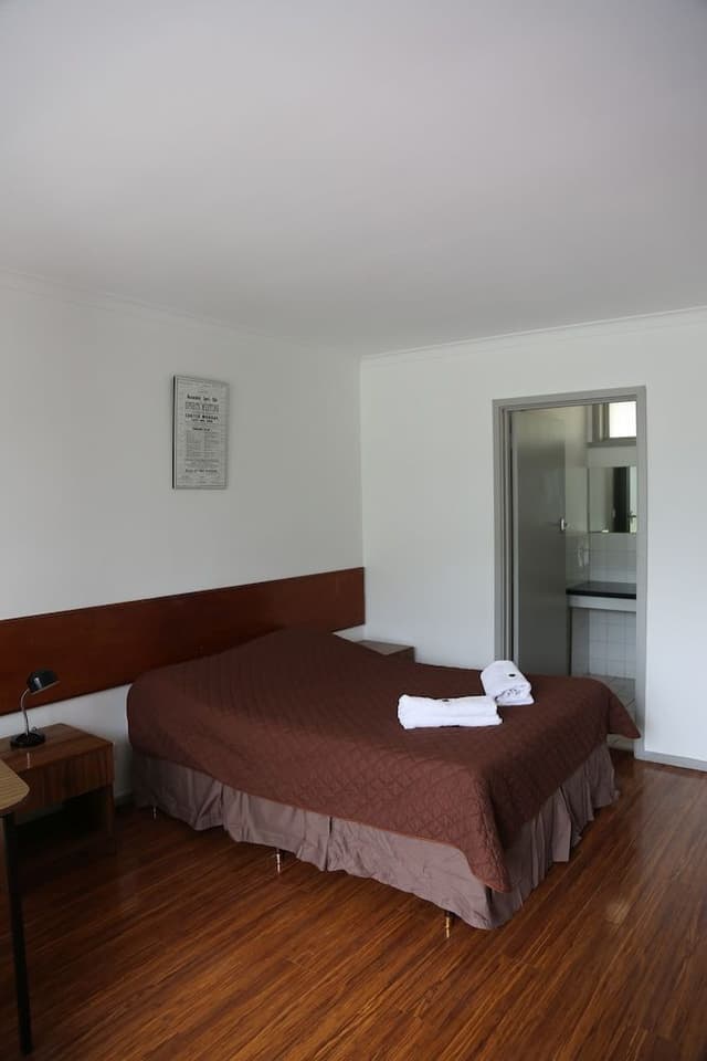 Standard Double Room, 1 Queen Bed