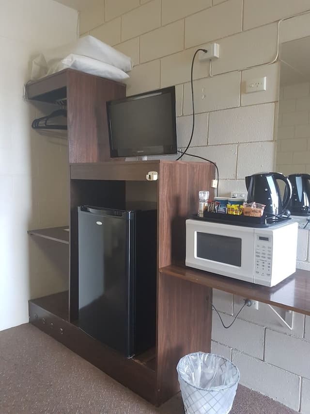 Standard Double Room, 1 Queen Bed, Microwave