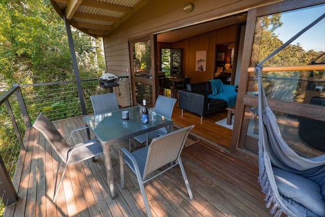 Deluxe 2 Bedroom Cottage (Tallowood)