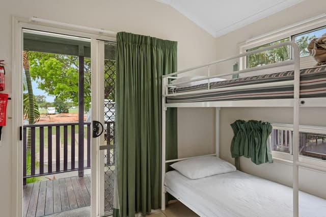 Superior Studio Cabin
