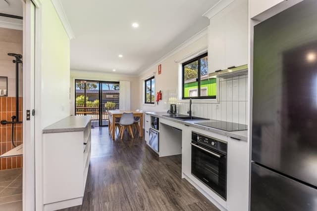 Family Cabin (Sleeps 5) Wheelchair Accessible